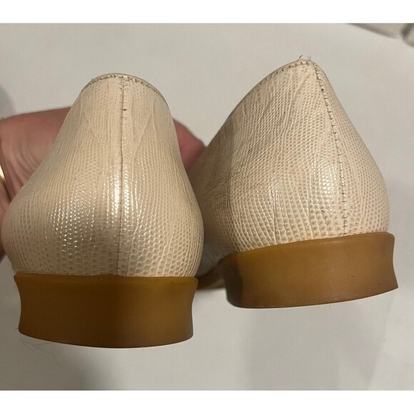 Vintage Women’s Bally ‘Gerry’ Tasseled Bone Loafers Embossed Snake Skin Sz 10 - Picture 4 of 8